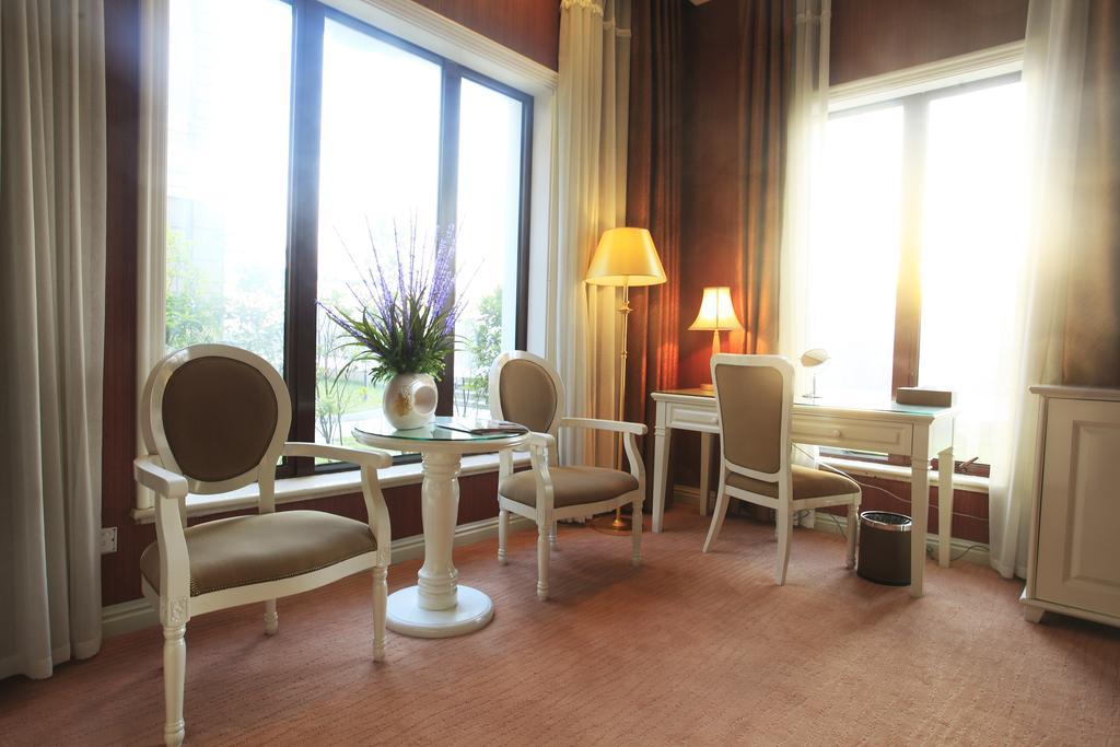 Shanghai Eiffelton Hotel Buitenkant foto
