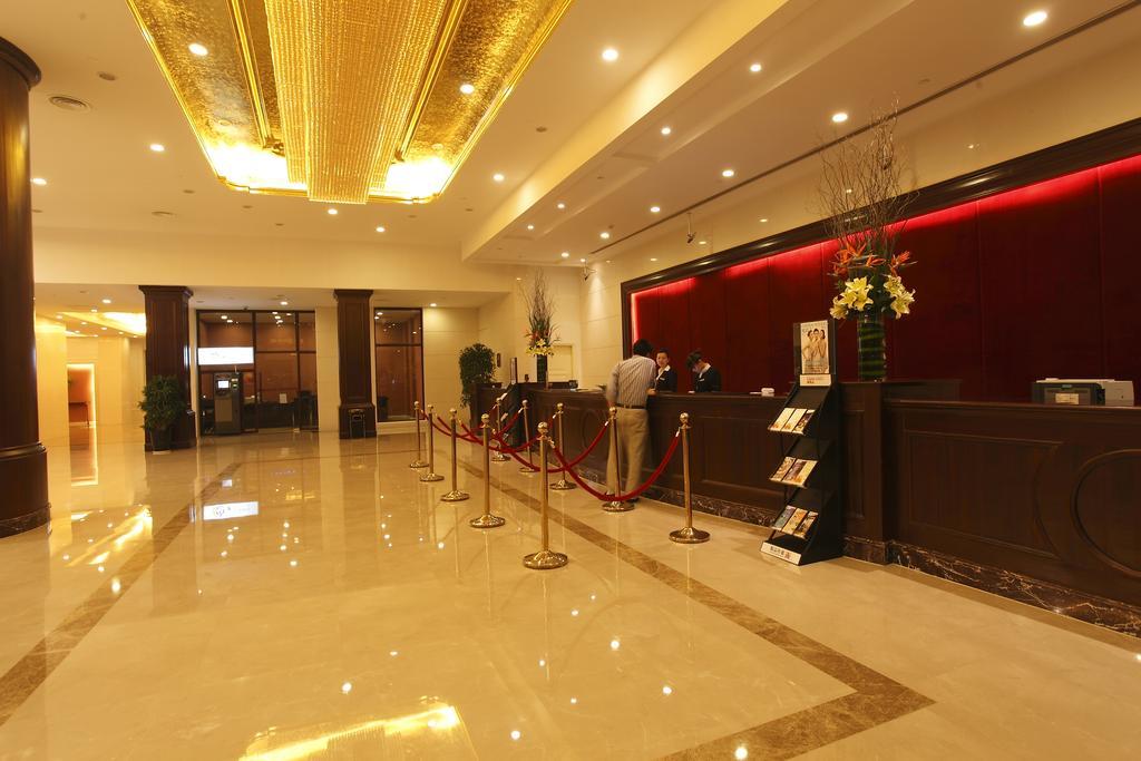 Shanghai Eiffelton Hotel Buitenkant foto