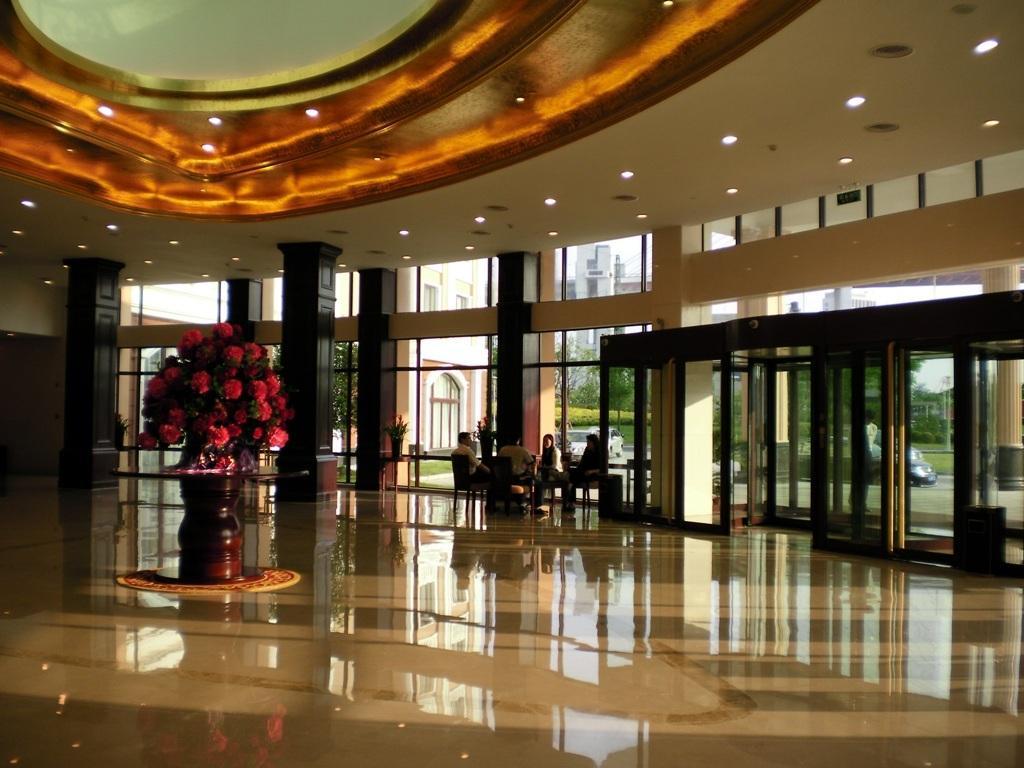 Shanghai Eiffelton Hotel Buitenkant foto
